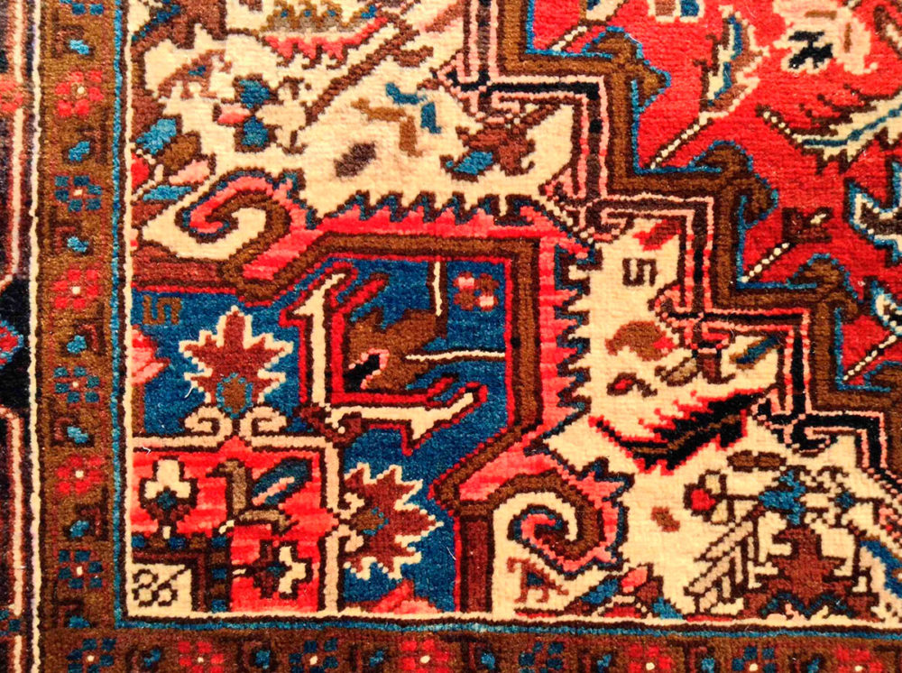 05527 Heriz Persian Red Blue White 5-6×11-5 | Manoukian Rugs™ cu 2