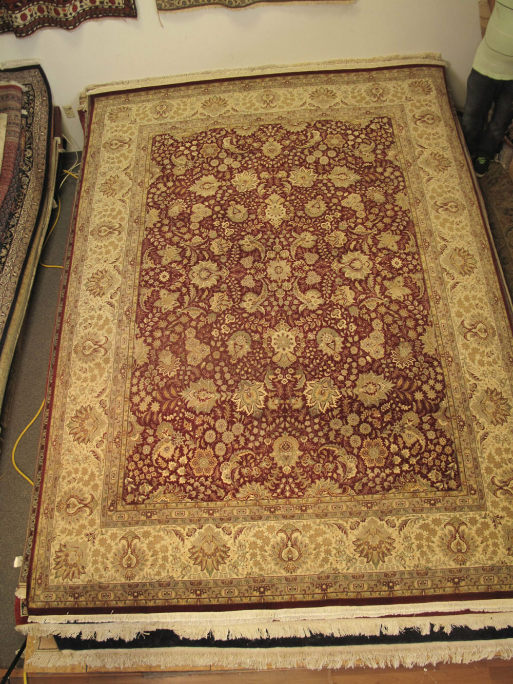 Tabriz Design, Pakistan (8' 9" x 11' 10")