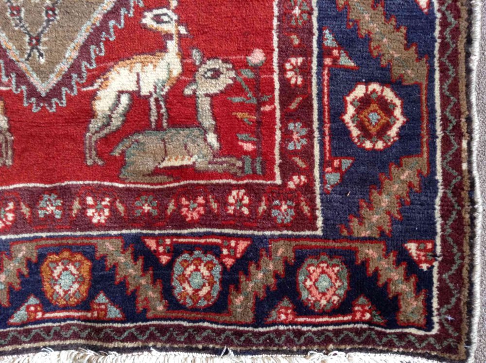 Serab Persian Vintage Beige Red Blue 3-5x9-3 corner